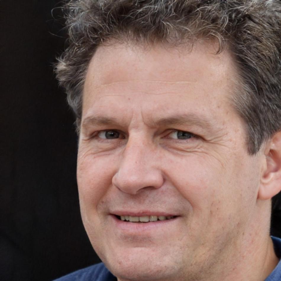 Porträt von Lukas Bergmann