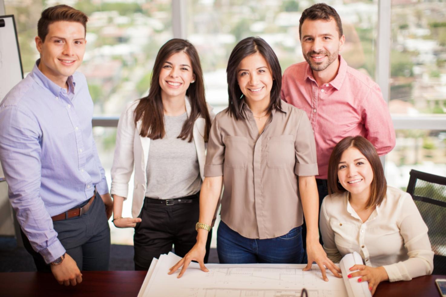 Individuelle Arbeit an kreativen Projekten mit persönlicher Betreuung